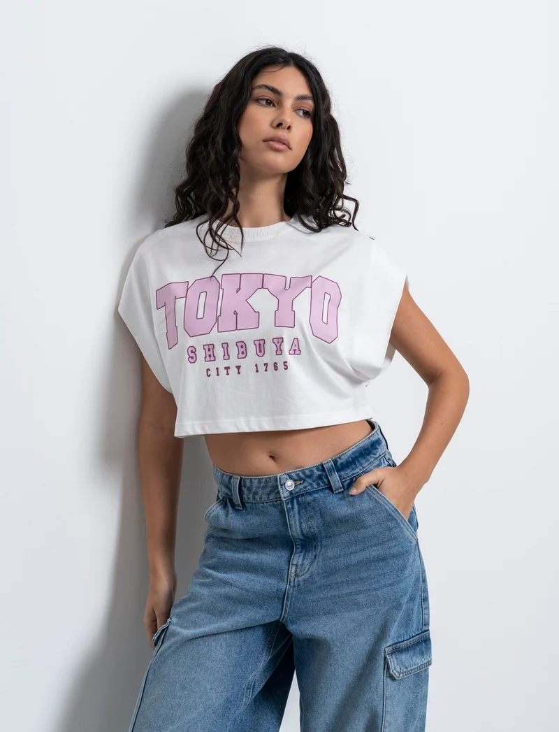 T-shirt crop con stampa da donna - var 1